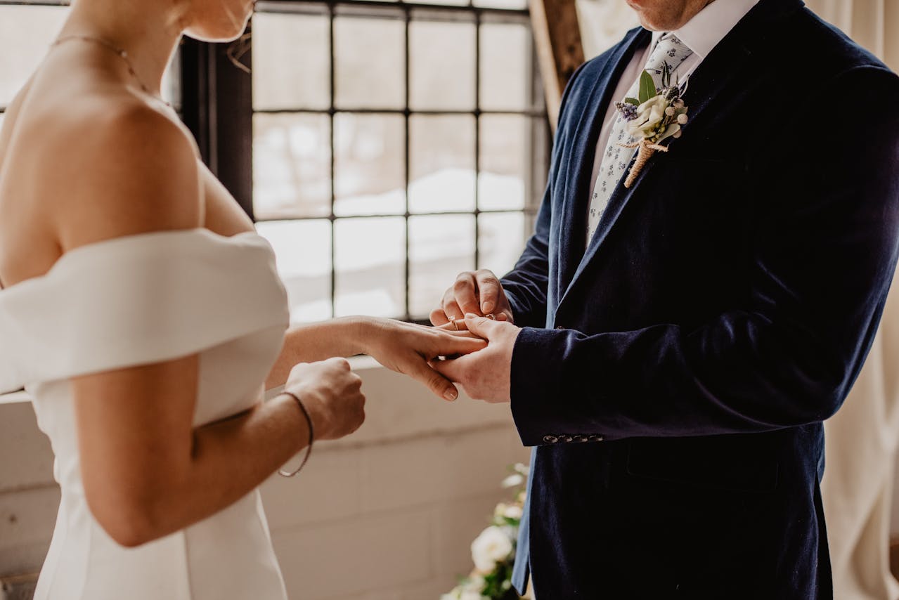 The Ultimate Photoshoot Guide: Engagement, Wedding, Quinceañera & Family Sessions